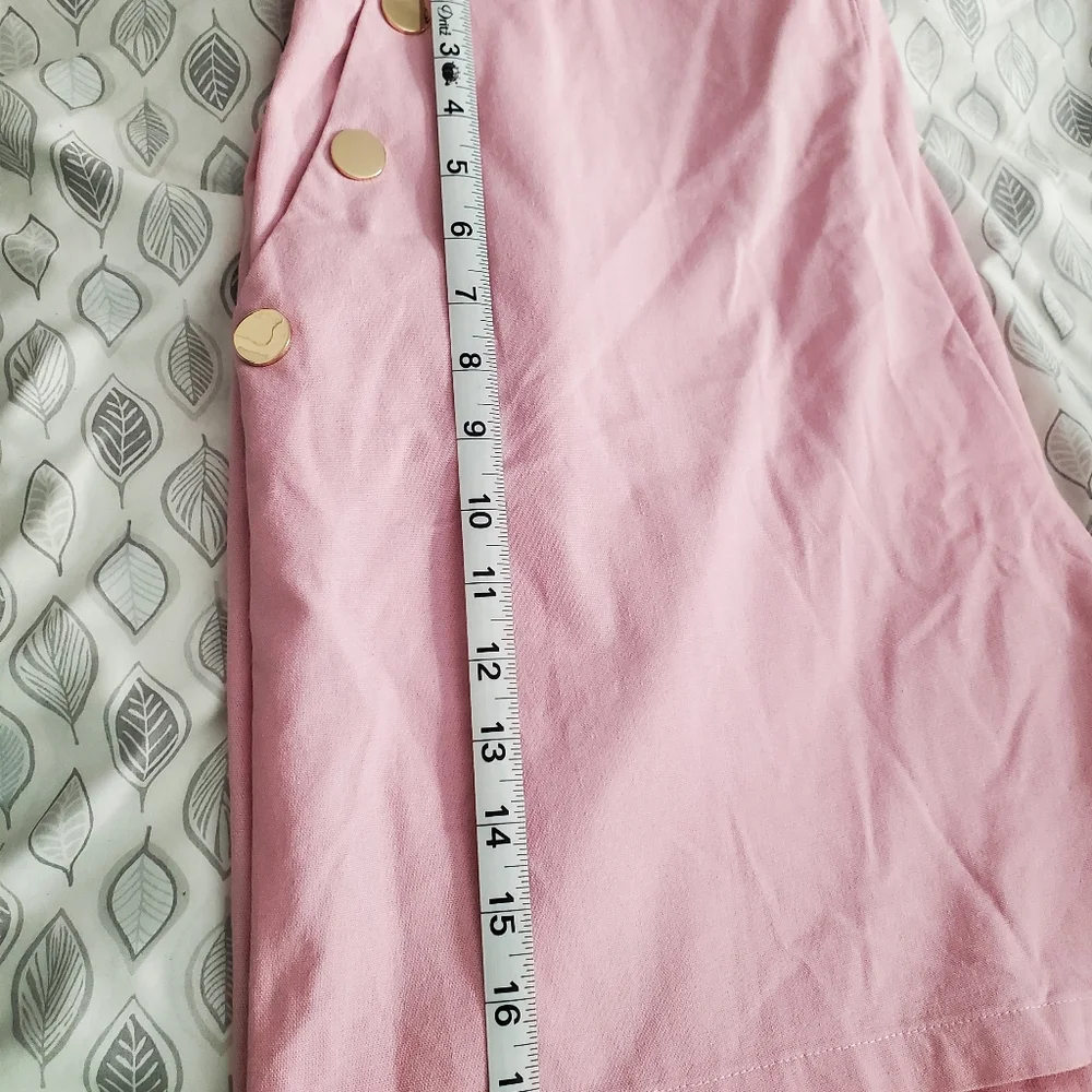 City chic pink shorts - Picture 2 of 10
